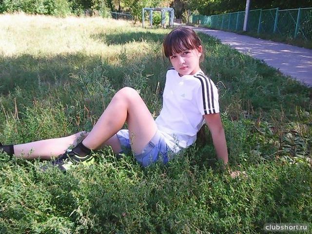 39129_blatnoj_udar_sizhu_ja_na_travke.jpg